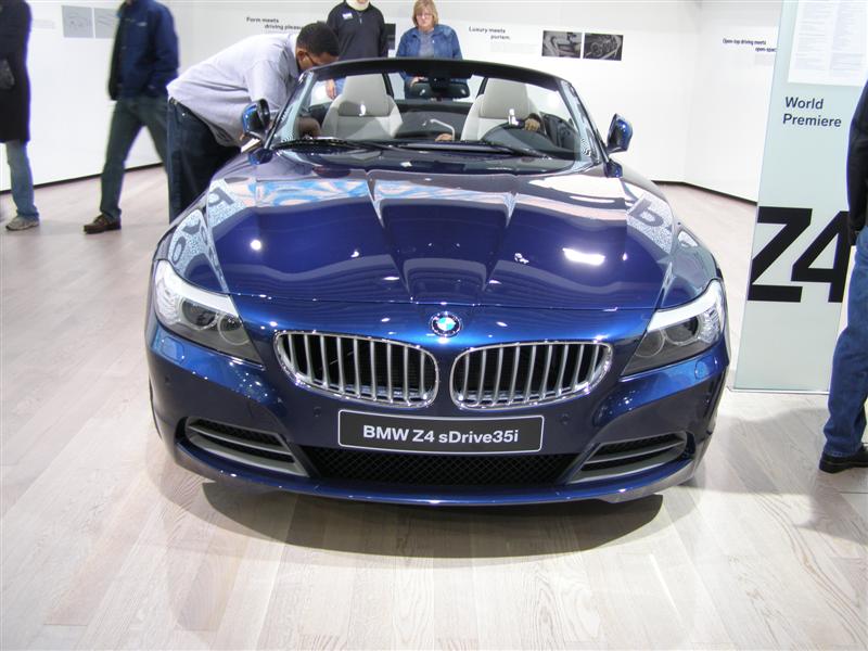 http://ronoversiii.com/Images/2009_NAIAS/Z4_front.JPG