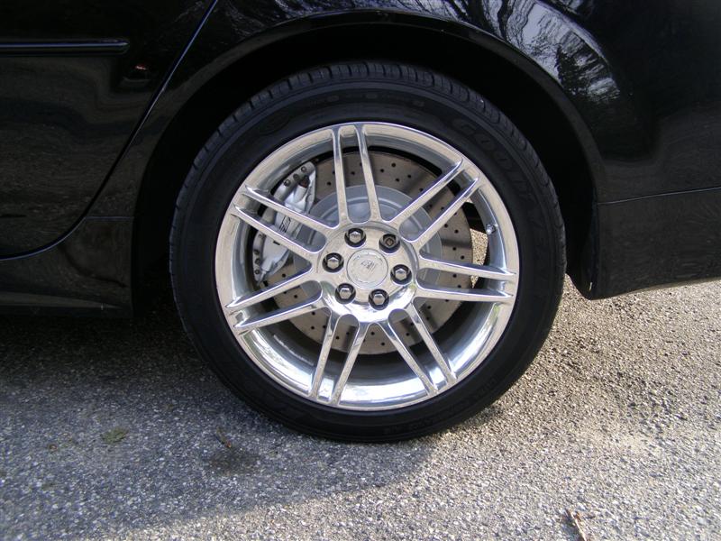 http://www.ronoversiii.com/cts-v/200905/20090504_rear_wheel.JPG