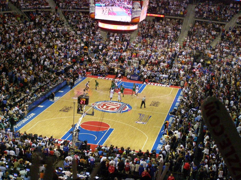 http://ronoversiii.com/pistons/pistons_game.JPG